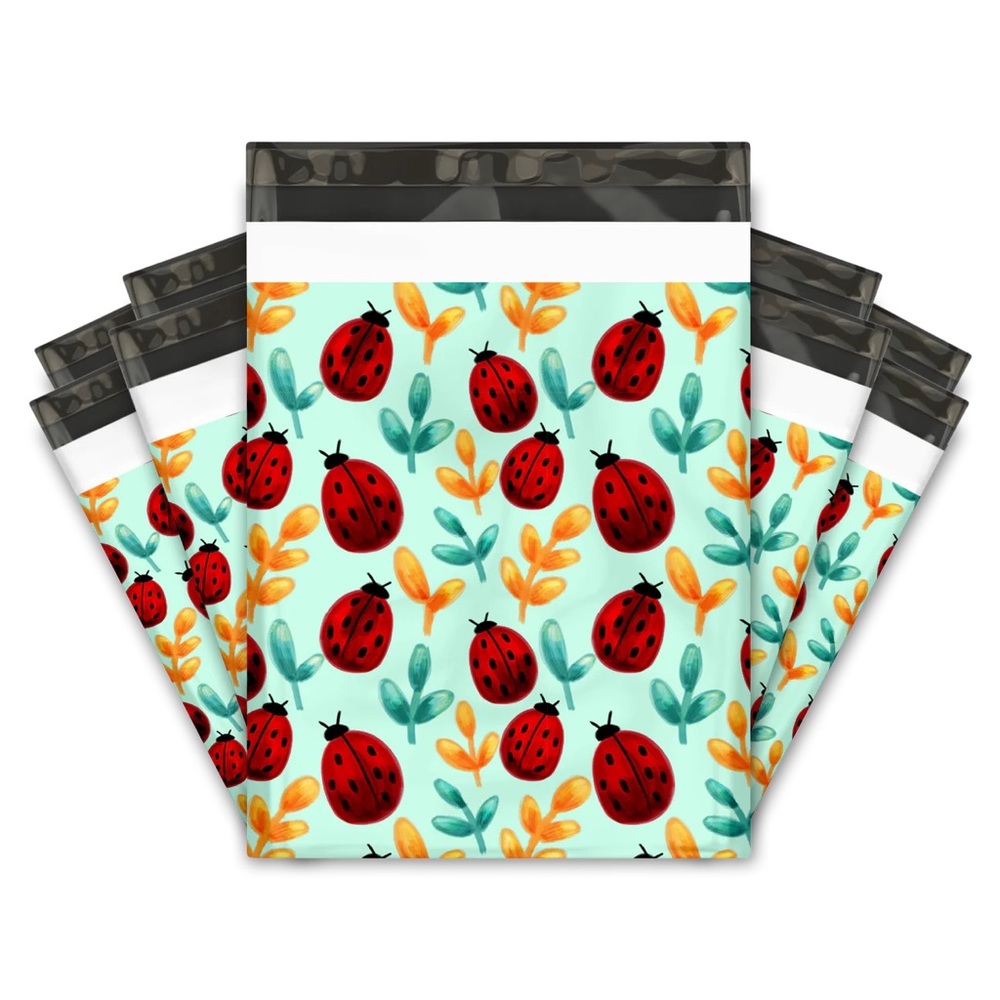 Ladybug 🐞 Poly Mailers 10x13 Pack of 25 - Picture 4 of 5